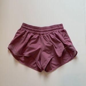 Lululemon Hotty Hot Short, Size 4, 2.5”